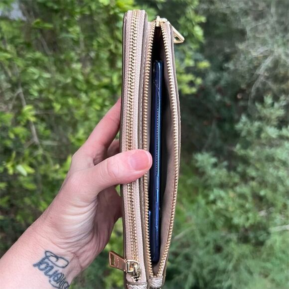 COACH Double Zip Wristlet & Phone Wallet In Signature Canvas CW968 NWT AUTHENTIC - Picture 3 of 6